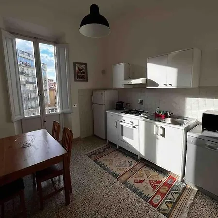 Gianni's Flat * فلورنس