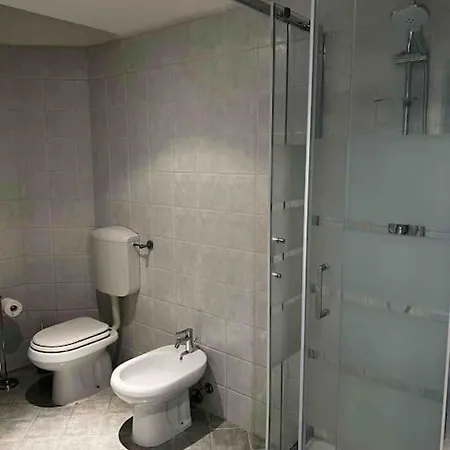 Gianni's Flat فلورنس